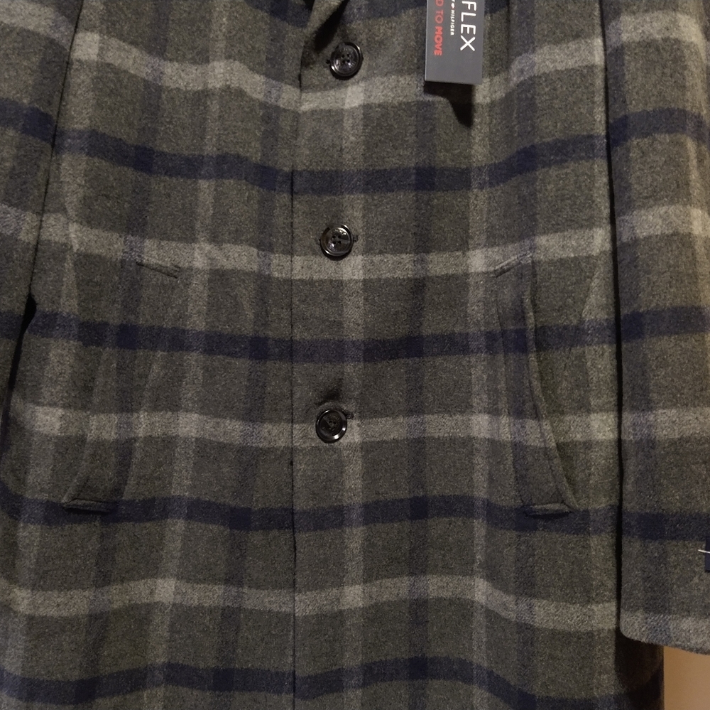 Tommy Hilfiger Addison "The Flex"Wool-Blend  Modern-Fit Trench Coat - Picture 4 of 15